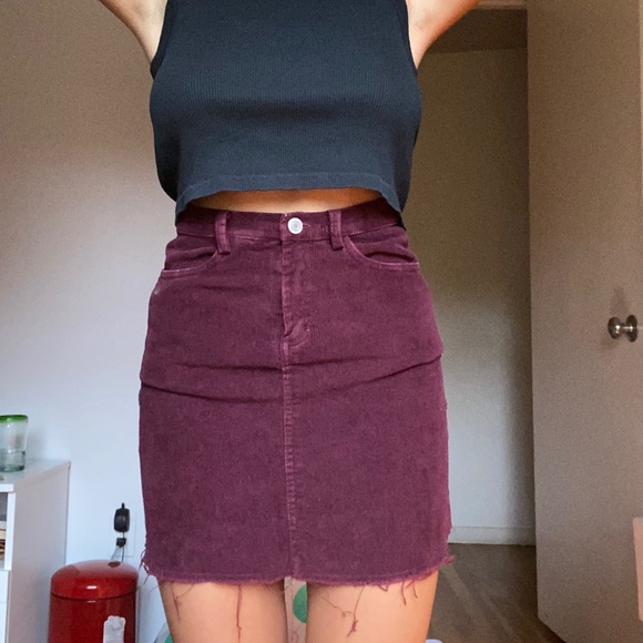 BRANDY MELVILLE SKIRT - Picture 4 of 6